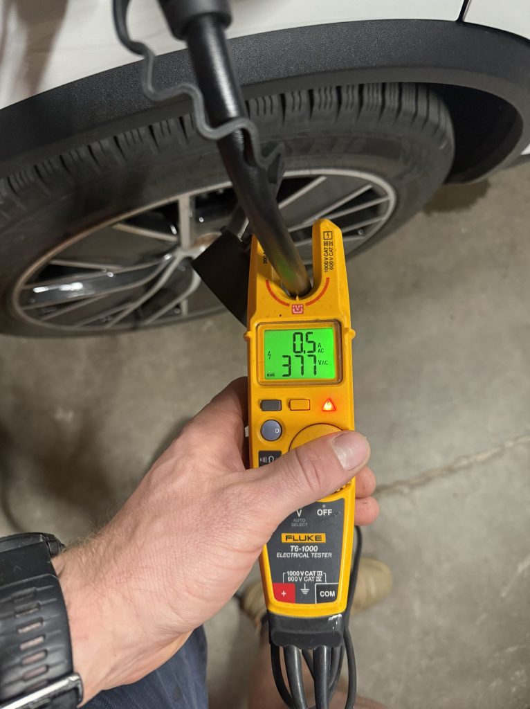 EV charger testing with Fluke meter